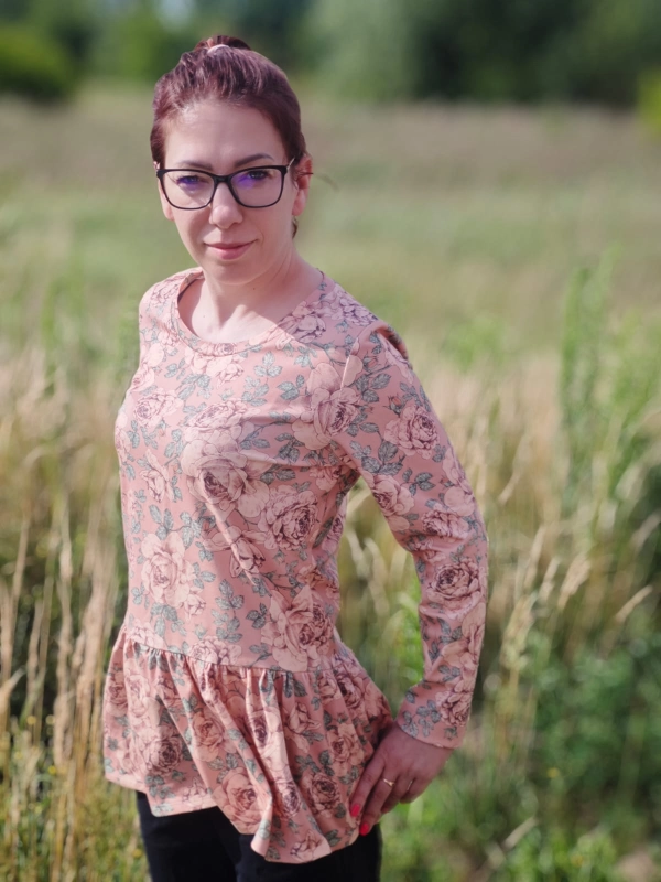 Bluzka damska baskinka - róże vintage