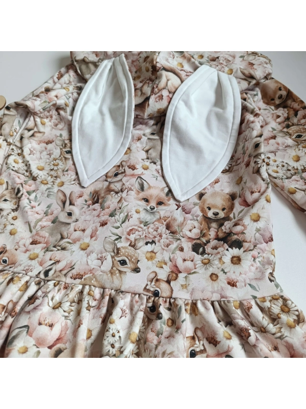 Baskinka komplet - wildlife in forest Baskinka komplet - wildlife in forest